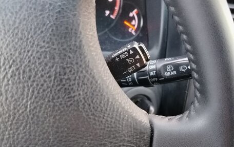 Toyota Land Cruiser Prado 120 рестайлинг, 2006 год, 1 625 000 рублей, 16 фотография