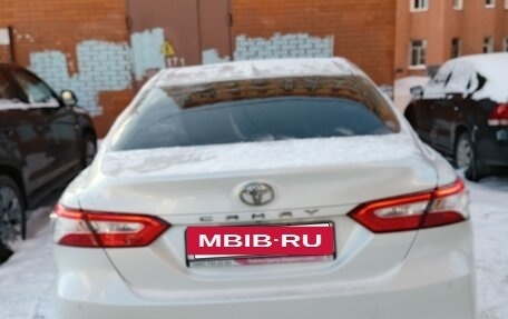 Toyota Camry, 2019 год, 3 250 000 рублей, 9 фотография