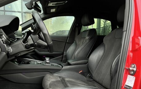 Audi A4, 2017 год, 1 920 000 рублей, 18 фотография