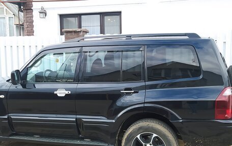 Mitsubishi Pajero III рестайлинг, 2006 год, 900 000 рублей, 4 фотография