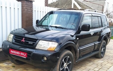 Mitsubishi Pajero III рестайлинг, 2006 год, 900 000 рублей, 2 фотография