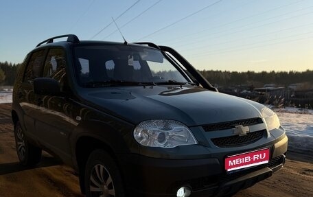 Chevrolet Niva I рестайлинг, 2015 год, 645 000 рублей, 1 фотография