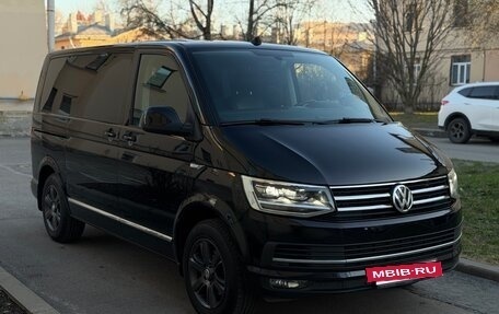Volkswagen Caravelle T6 рестайлинг, 2018 год, 3 380 000 рублей, 3 фотография