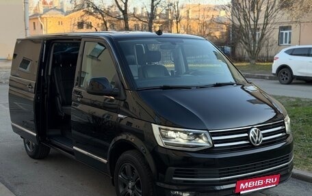 Volkswagen Caravelle T6 рестайлинг, 2018 год, 3 380 000 рублей, 8 фотография