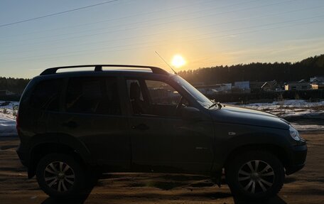 Chevrolet Niva I рестайлинг, 2015 год, 645 000 рублей, 2 фотография