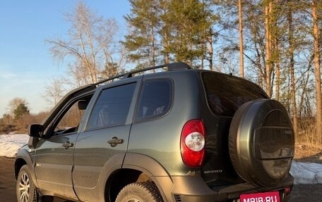 Chevrolet Niva I рестайлинг, 2015 год, 645 000 рублей, 4 фотография