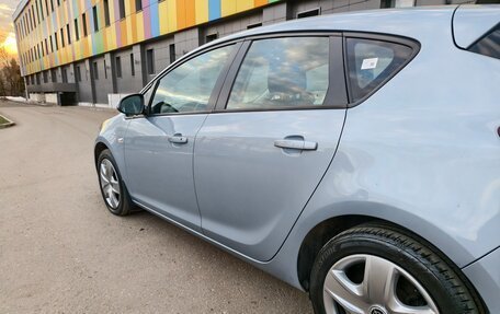 Opel Astra J, 2011 год, 759 000 рублей, 7 фотография