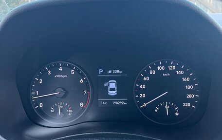 Hyundai Solaris II рестайлинг, 2017 год, 995 000 рублей, 9 фотография