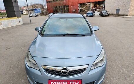 Opel Astra J, 2011 год, 759 000 рублей, 4 фотография