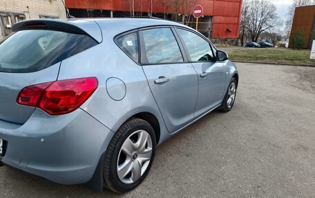 Opel Astra J, 2011 год, 759 000 рублей, 14 фотография