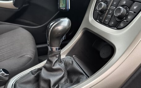 Opel Astra J, 2011 год, 759 000 рублей, 17 фотография