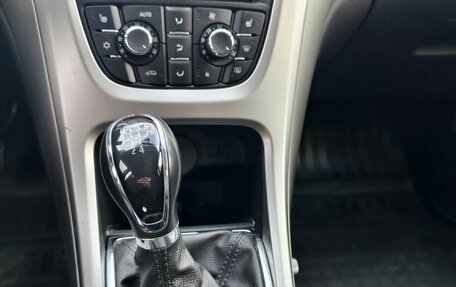 Opel Astra J, 2011 год, 759 000 рублей, 25 фотография