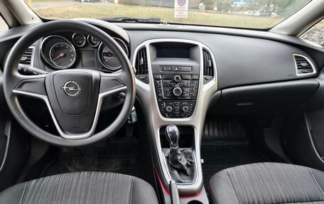 Opel Astra J, 2011 год, 759 000 рублей, 23 фотография