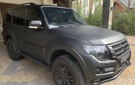 Mitsubishi Pajero IV, 2019 год, 4 950 000 рублей, 14 фотография