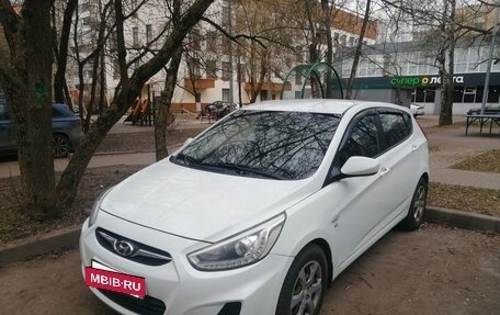 Hyundai Solaris II рестайлинг, 2013 год, 890 000 рублей, 11 фотография