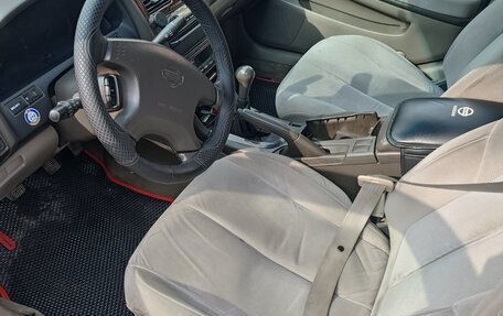 Nissan Maxima VIII, 2000 год, 310 000 рублей, 7 фотография