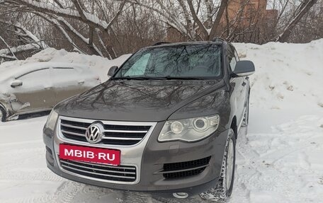 Volkswagen Touareg III, 2008 год, 1 049 000 рублей, 2 фотография