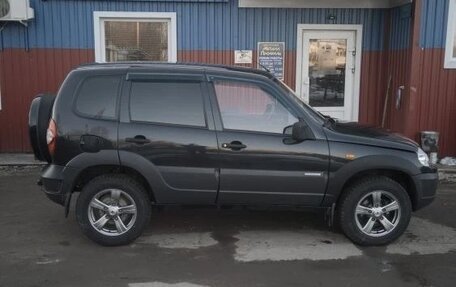 Chevrolet Niva I рестайлинг, 2010 год, 550 000 рублей, 4 фотография