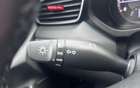 Hyundai Veloster II, 2018 год, 1 850 000 рублей, 14 фотография