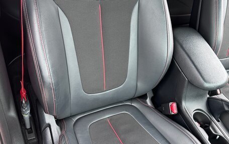 Hyundai Veloster II, 2018 год, 1 850 000 рублей, 30 фотография