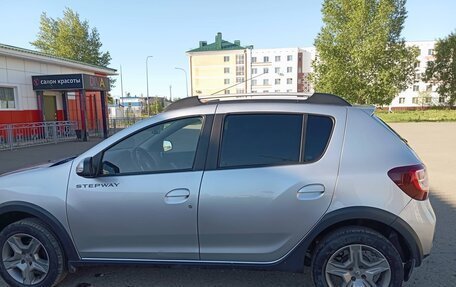 Renault Sandero II рестайлинг, 2021 год, 1 355 000 рублей, 3 фотография