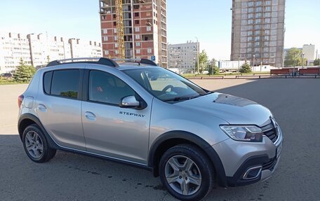 Renault Sandero II рестайлинг, 2021 год, 1 355 000 рублей, 13 фотография
