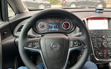 Opel Astra J, 2011 год, 630 000 рублей, 10 фотография