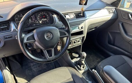 Skoda Rapid I, 2014 год, 900 000 рублей, 5 фотография