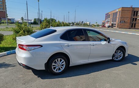 Toyota Camry, 2020 год, 3 100 000 рублей, 5 фотография