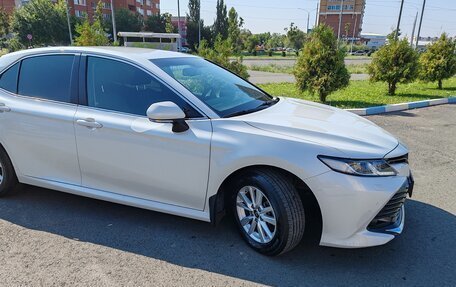Toyota Camry, 2020 год, 3 100 000 рублей, 3 фотография