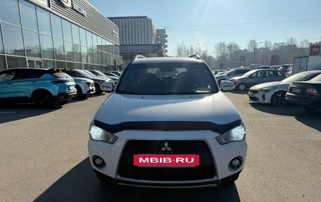 Mitsubishi Outlander III рестайлинг 3, 2010 год, 1 065 223 рублей, 2 фотография