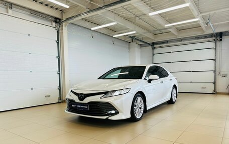 Toyota Camry, 2018 год, 2 899 900 рублей, 2 фотография
