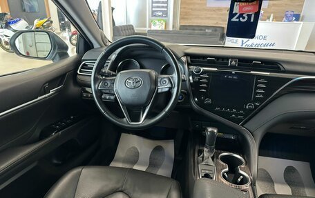 Toyota Camry, 2018 год, 2 899 900 рублей, 14 фотография