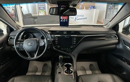 Toyota Camry, 2018 год, 2 899 900 рублей, 16 фотография