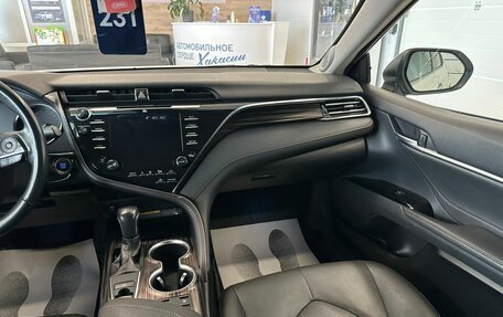 Toyota Camry, 2018 год, 2 899 900 рублей, 15 фотография