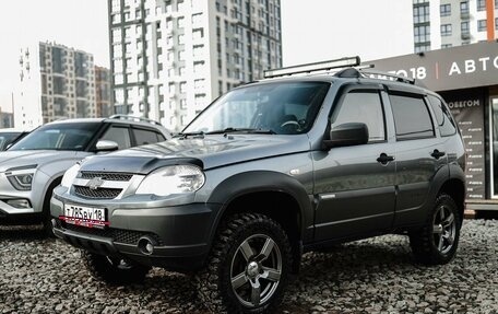 Chevrolet Niva I рестайлинг, 2012 год, 520 000 рублей, 2 фотография