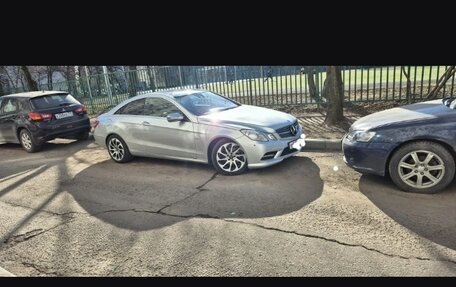 Mercedes-Benz E-Класс, 2009 год, 1 600 000 рублей, 1 фотография