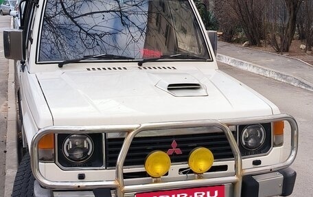 Mitsubishi Pajero III рестайлинг, 1983 год, 850 000 рублей, 1 фотография