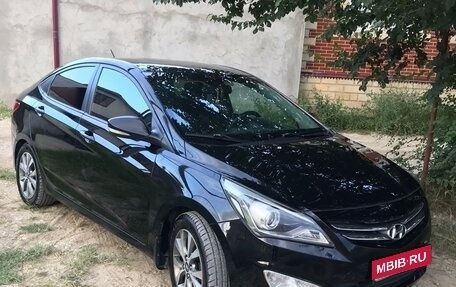 Hyundai Solaris II рестайлинг, 2014 год, 850 000 рублей, 1 фотография