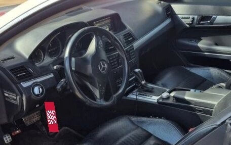 Mercedes-Benz E-Класс, 2009 год, 1 600 000 рублей, 3 фотография