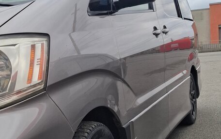 Toyota Alphard III, 2004 год, 1 560 000 рублей, 17 фотография