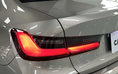 BMW 3 серия, 2021 год, 1 982 000 рублей, 10 фотография