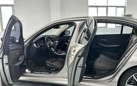 BMW 3 серия, 2021 год, 1 982 000 рублей, 11 фотография