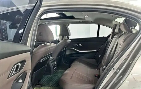 BMW 3 серия, 2021 год, 1 982 000 рублей, 13 фотография