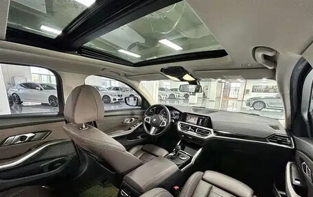 BMW 3 серия, 2021 год, 1 982 000 рублей, 14 фотография