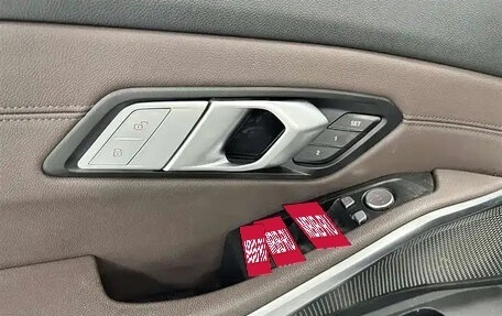 BMW 3 серия, 2021 год, 1 982 000 рублей, 19 фотография