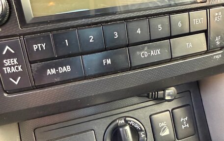 Toyota Land Cruiser Prado 150 рестайлинг 2, 2011 год, 3 000 000 рублей, 16 фотография