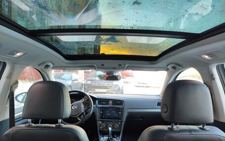 Volkswagen Golf VII, 2019 год, 1 730 000 рублей, 9 фотография