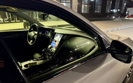 Infiniti Q50 I рестайлинг, 2015 год, 1 650 000 рублей, 23 фотография