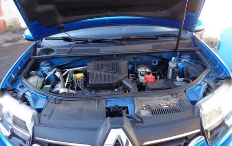 Renault Logan II, 2022 год, 1 700 000 рублей, 4 фотография